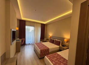 In-room safe, soundproofing, iron/ironing board - Master Family Club Hotel (Manavgat)