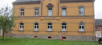 Apartment 'Familienzimmer Am See' with Shared Terrace, Shared Garden and Wi-Fi