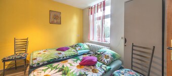 Apartment 'Familienzimmer Am See' with Shared Terrace, Shared Garden and Wi-Fi
