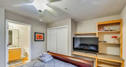 Condo on Lake Hartwell 3 Mi to Clemson Stadium