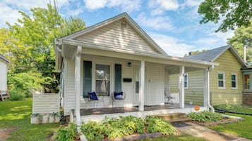 House (3 Bedrooms) | Front of property