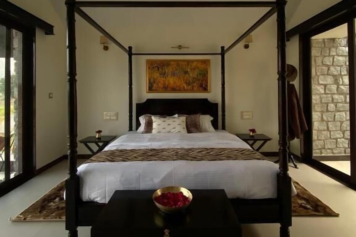 Cottage, hồ bơi riêng, quang cảnh núi | Khu vực làm việc phù hợp cho laptop, phòng cách âm 