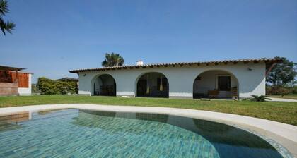 w Nature Retreat 4BR w Pool BBQ in Ca ete