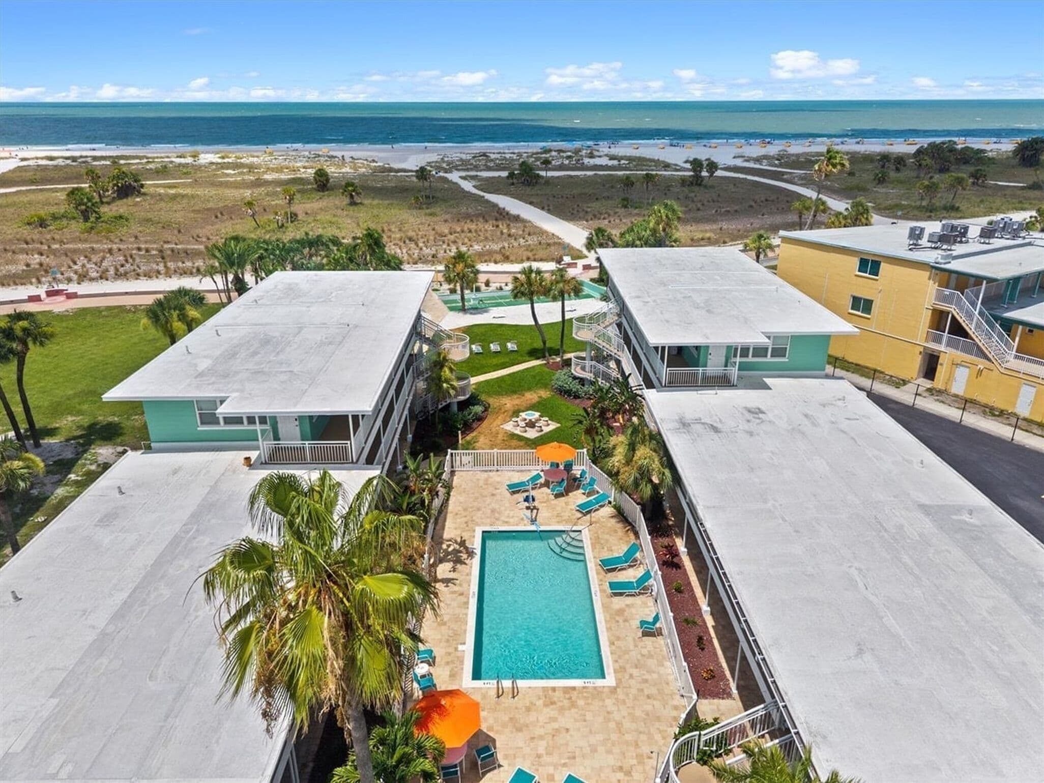 Tropic Terrace - Treasure Island