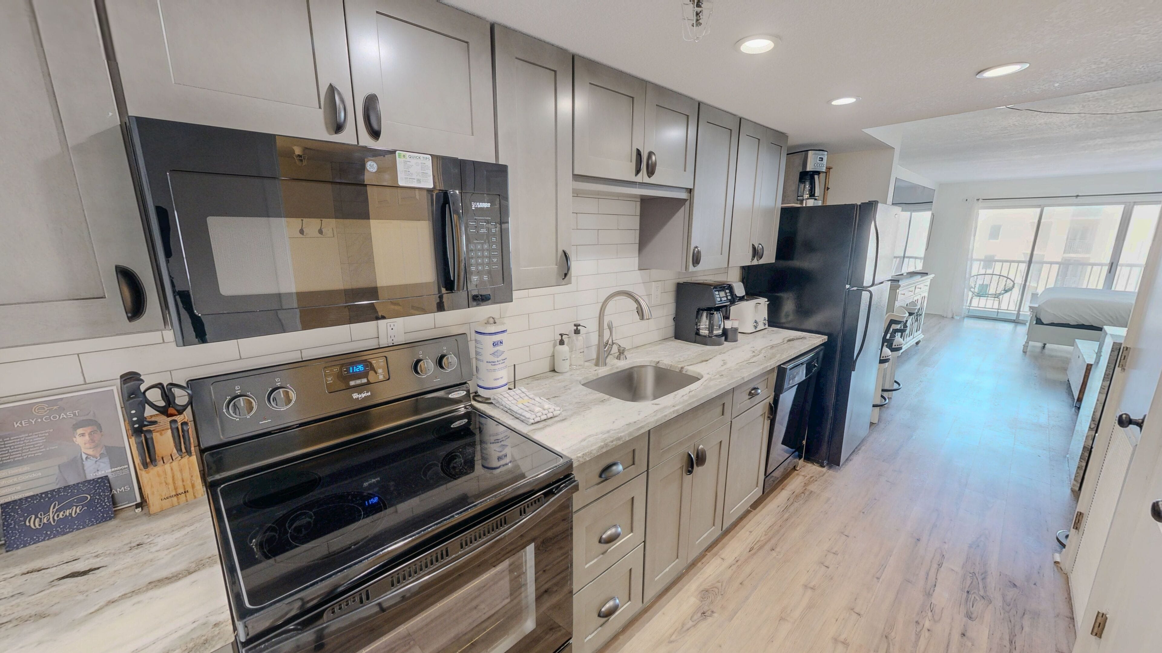 Condo, 1 Bedroom | Private kitchen