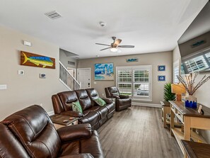 Living Room - First Floor - Casa De Saradell | Newly Built, Near Beach, Putting Green + Fenced Yard (Panama City Beach)