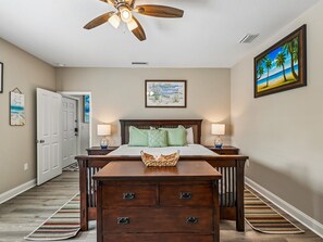 Primary Bedroom - King Bed - First Floor - Casa De Saradell | Newly Built, Near Beach, Putting Green + Fenced Yard (Panama City Beach)