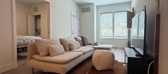 Cozy 1-bedroom apartment in lovely Norwalk with AC and gym