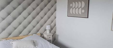 Iron/ironing board, travel crib, WiFi (free), bed sheets