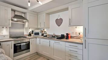 Microwave, oven, dishwasher