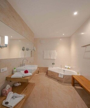Bathroom - Holiday apartment with 2 bedrooms (Füssen)
