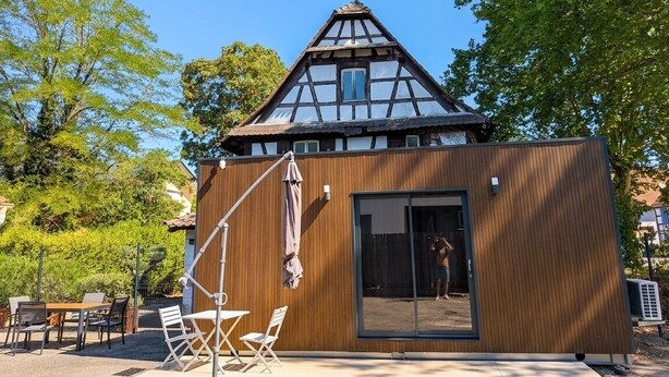 Exterior - Detached studio apartment with a garden, air conditioning, and a garage (Gries)