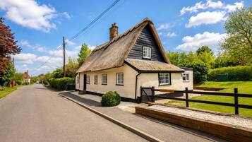 House | 4 bedrooms, Internet