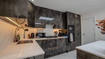 House | 5 bedrooms