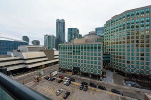 Exterior - Modern 3BR Retreat, Bright & City-View (Toronto)
