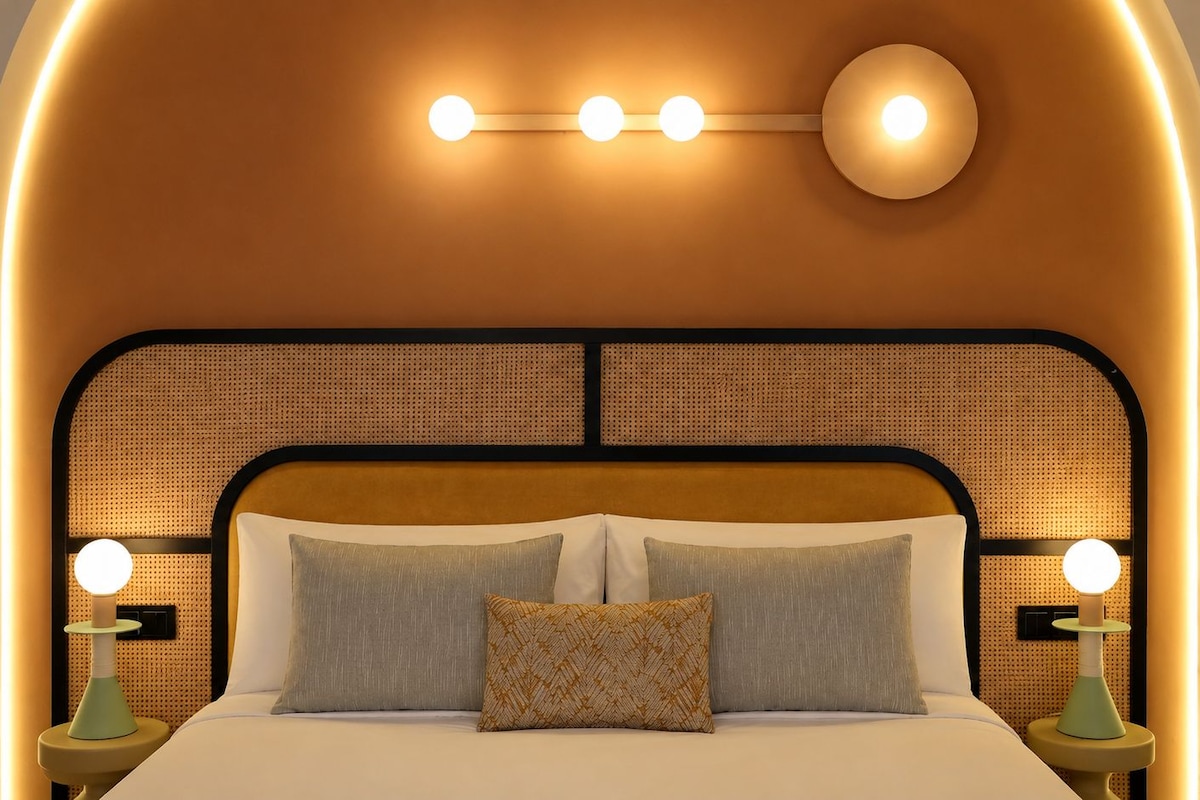 Superior Double Room, Balcony, City View | Free minibar, desk, free WiFi, bed sheets