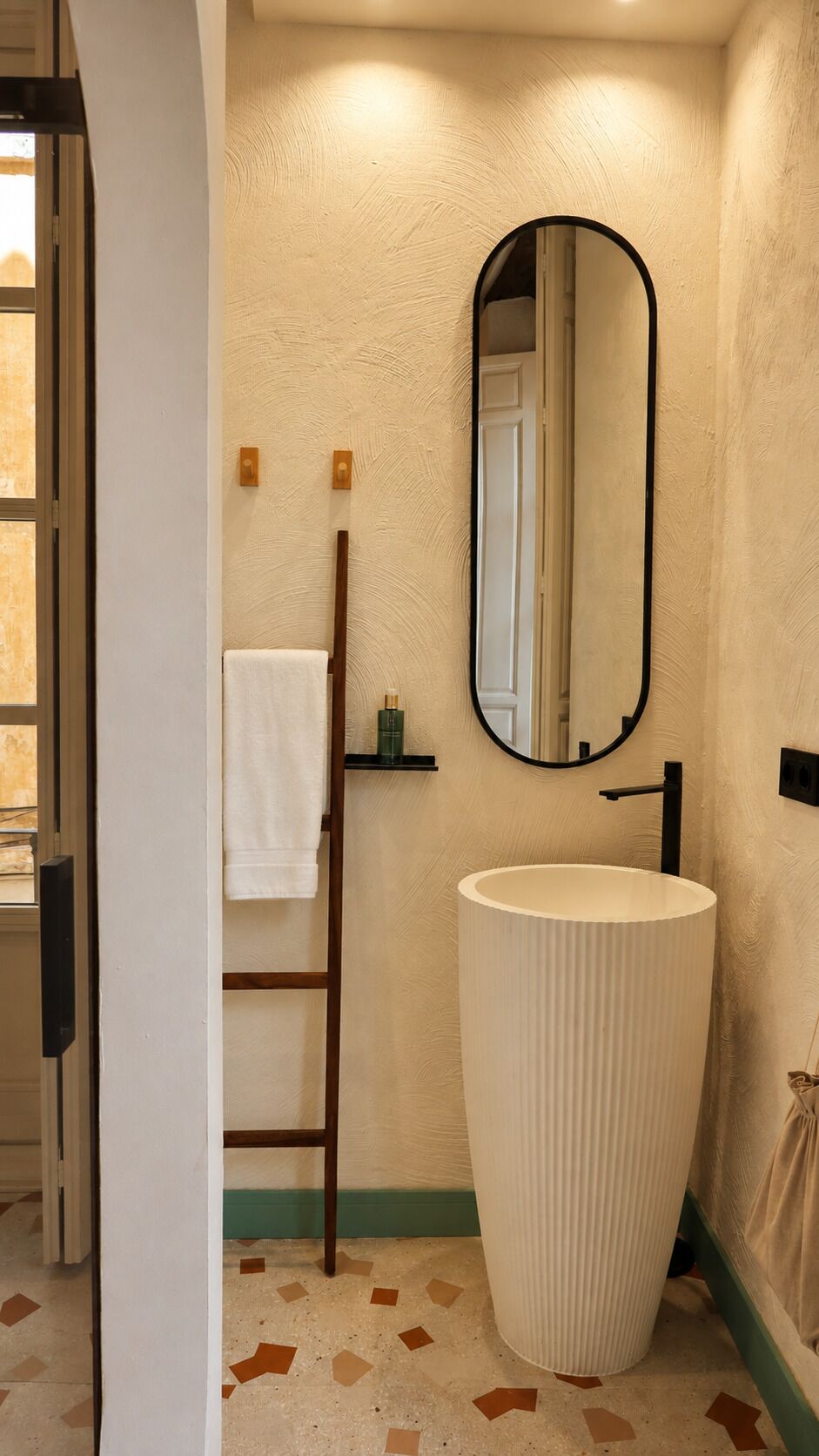 Chambre Double Supérieure, balcon, vue ville | Salle de bain