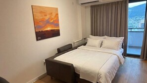 2 多间卧室、熨斗/熨衣板、免费 WiFi、床单