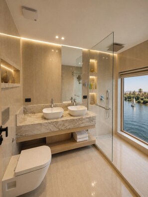 Royal Suite, River View | Bathroom | Free toiletries, hair dryer, slippers, towels - Rafaheya Nile Cruise Monday 4 nts Luxor (Luxor)