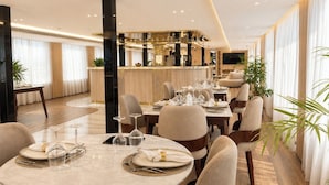 Dining - Rafaheya Nile Cruise Monday 4 nts Luxor (Luxor)