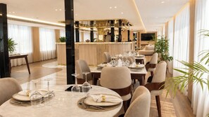 Ảnh chưa phân loại, 3 trong số 36 ảnh, nút