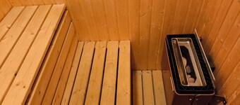 Scandinavian Forest Retreat • Sauna • Fireplace • Nature Experiences