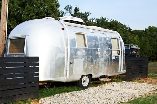 Unique Vintage Airstream w/ live cattle operation!