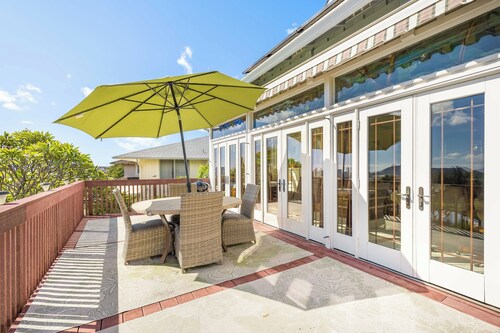 Hale Malino Home With Fireworks & Diamond Head Views Near UH