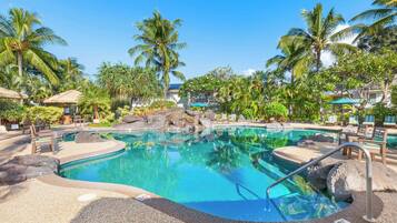 Villa (3 Bedrooms) | Exterior