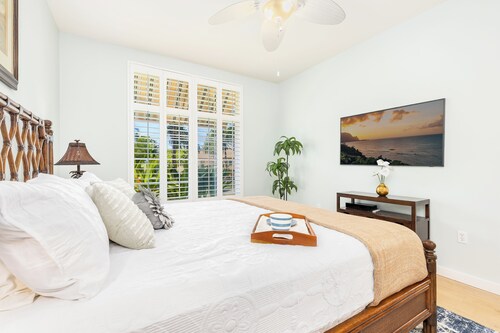 Kai Lani Gem by Ko Olina and Disney Aulani Resort With Fabulous Amenities