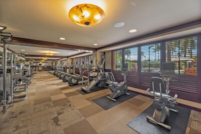 Beach Villas Poolside Resort at the Ko Olina Beach W/luxurious Amenities
