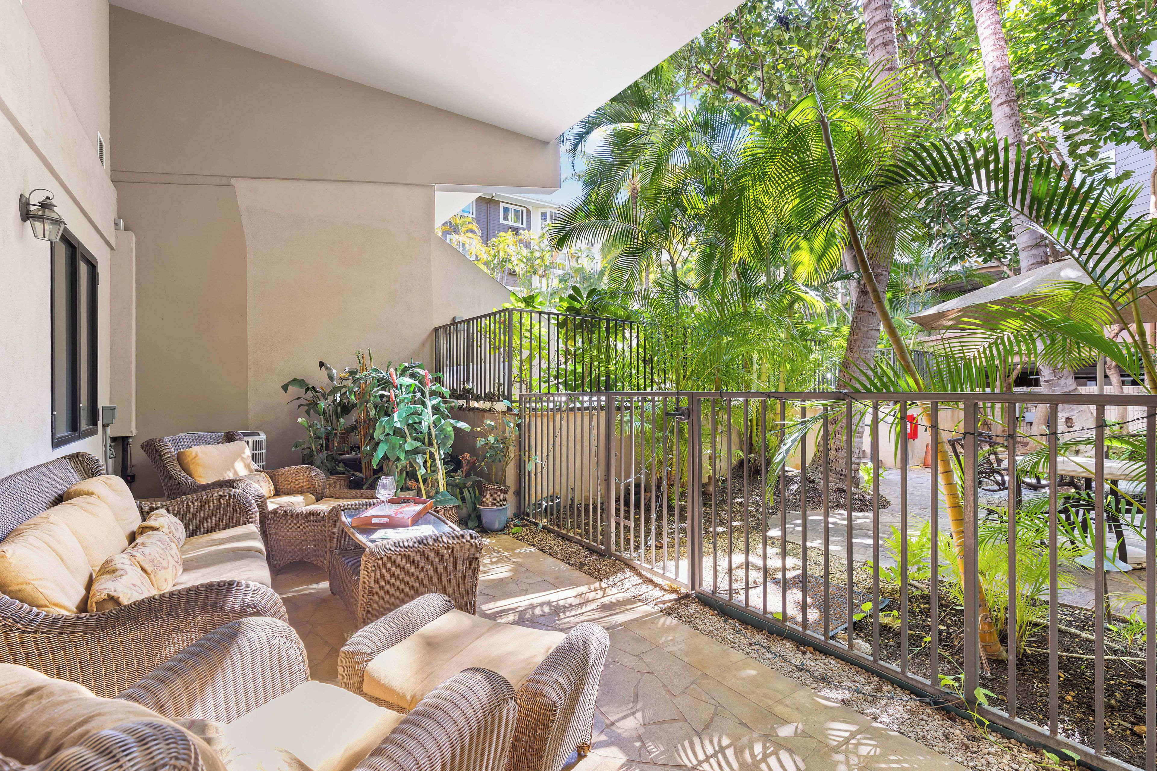 Apartment (2 Bedrooms) | Front of property