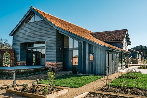 Pheasant Barn - Six Bedroom Villa, Sleeps 12