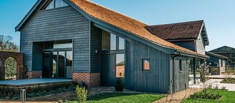 Pheasant Barn - Six Bedroom Villa, Sleeps 12