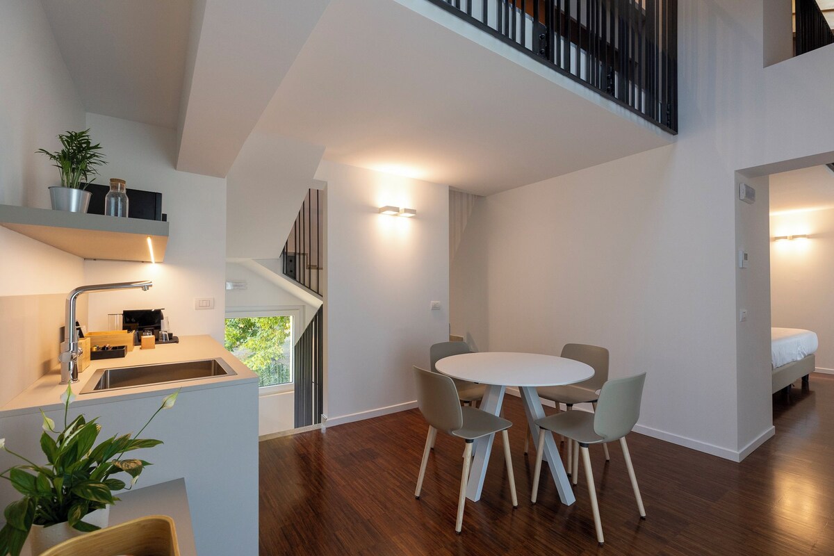 Executive Loft, Garden View | Living area