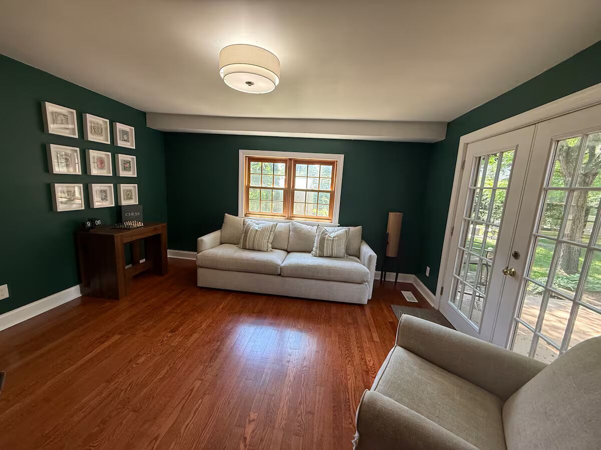 Fully Renovated Spacious Farmhouse - Cherry Hill, NJ