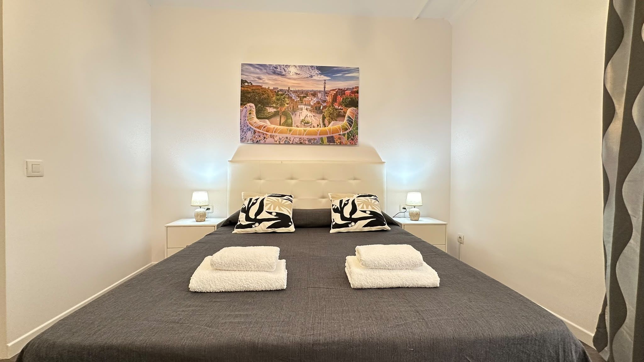 Classic Double Room, Shared Bathroom | Iron/ironing board, WiFi (free), bed sheets