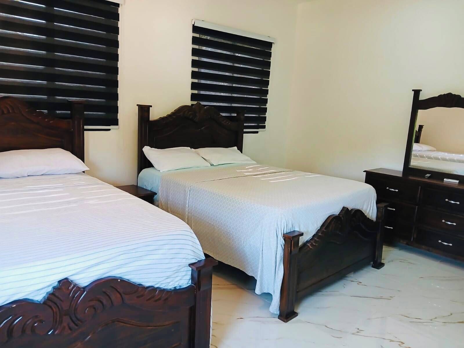 Apartamento Confort, vistas al jardín | Cortinas opacas, tabla de planchar con plancha, wifi gratis