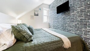 2 chambres, fer et planche à repasser, Wi-Fi gratuit, draps fournis