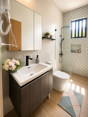 Unclassified image, 5 of 36, button - LEVEL 2, Lovely 2-bedroom apartment with AC steps to malecon in Santa Barbara (Santa Barbara)