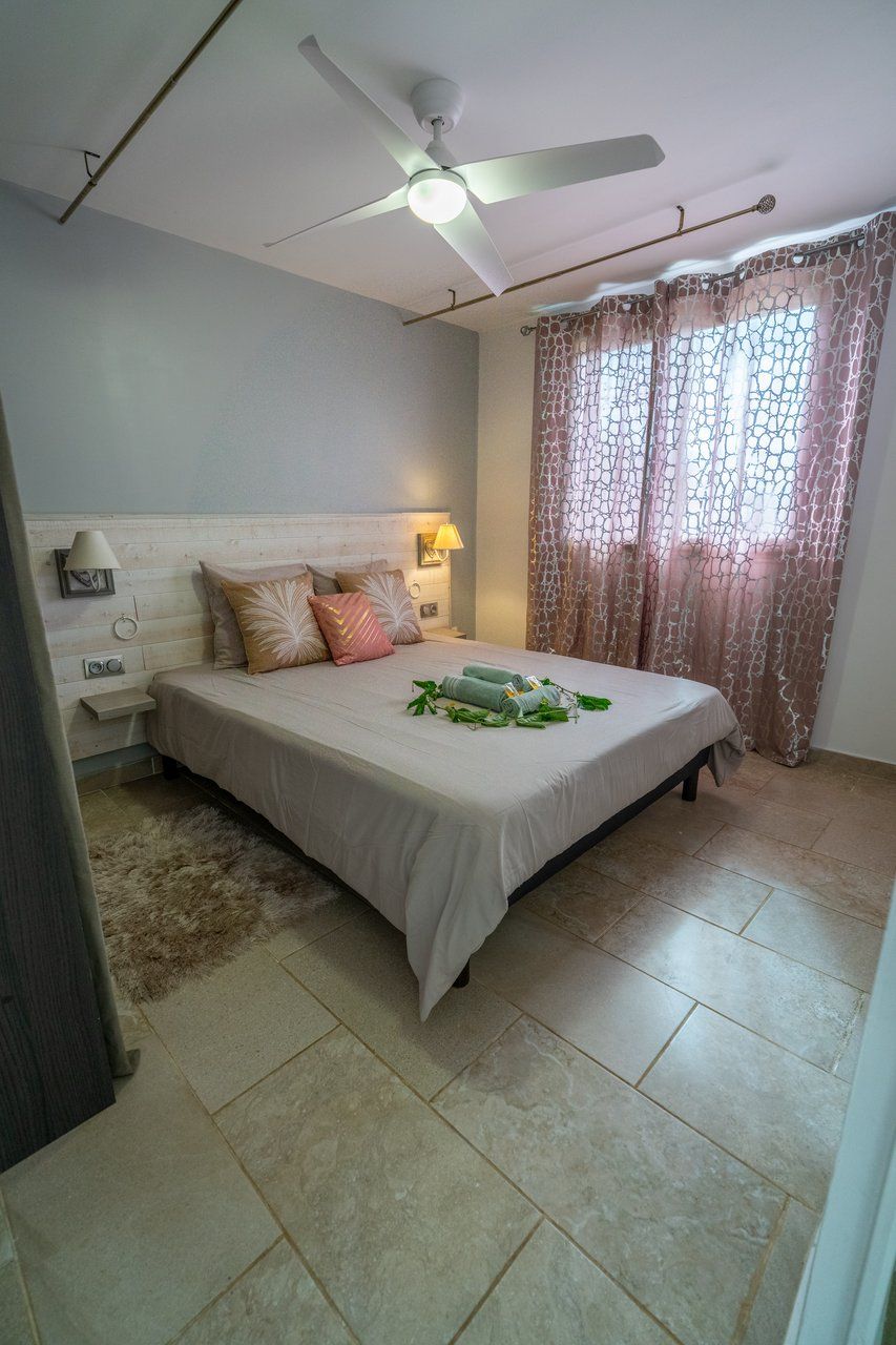 Iron/ironing board, travel crib, WiFi (free), bed sheets