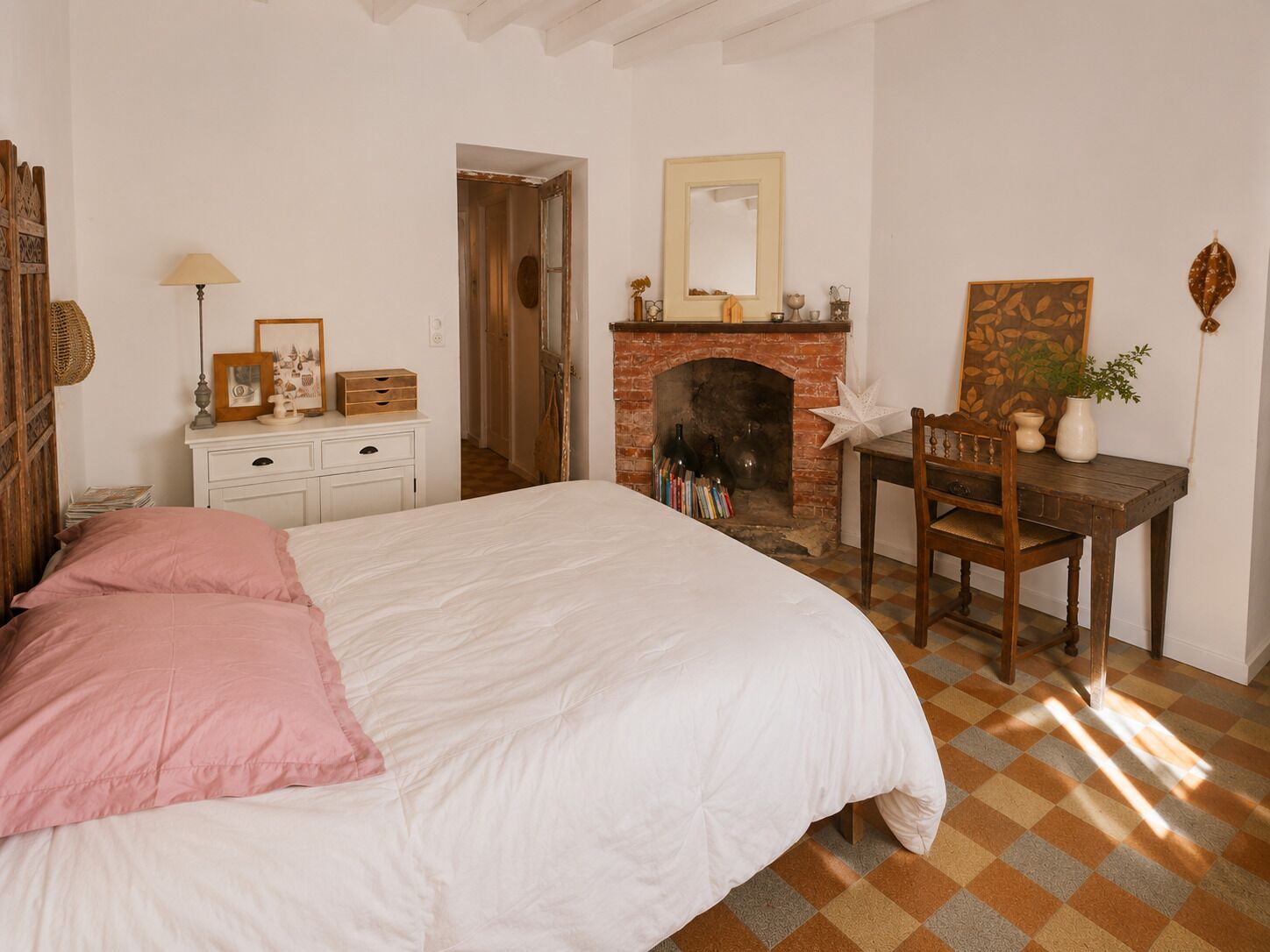Iron/ironing board, travel crib, bed sheets