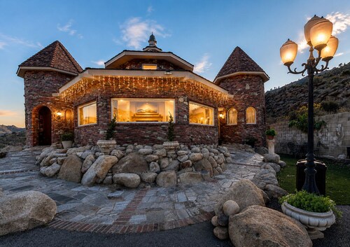 Kernville/ Sleeps 7/ Rafting/ Hiking Trails