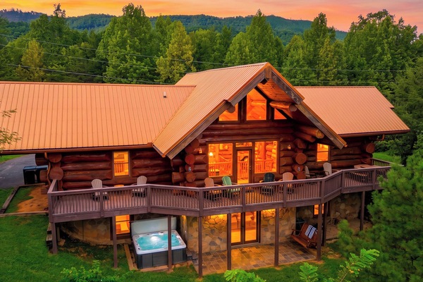 House (4 Bedrooms) | Front of property