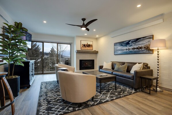 Living area - ST406 | Newly Modern| Close access + Across Street from Slopes (Steamboat Springs)