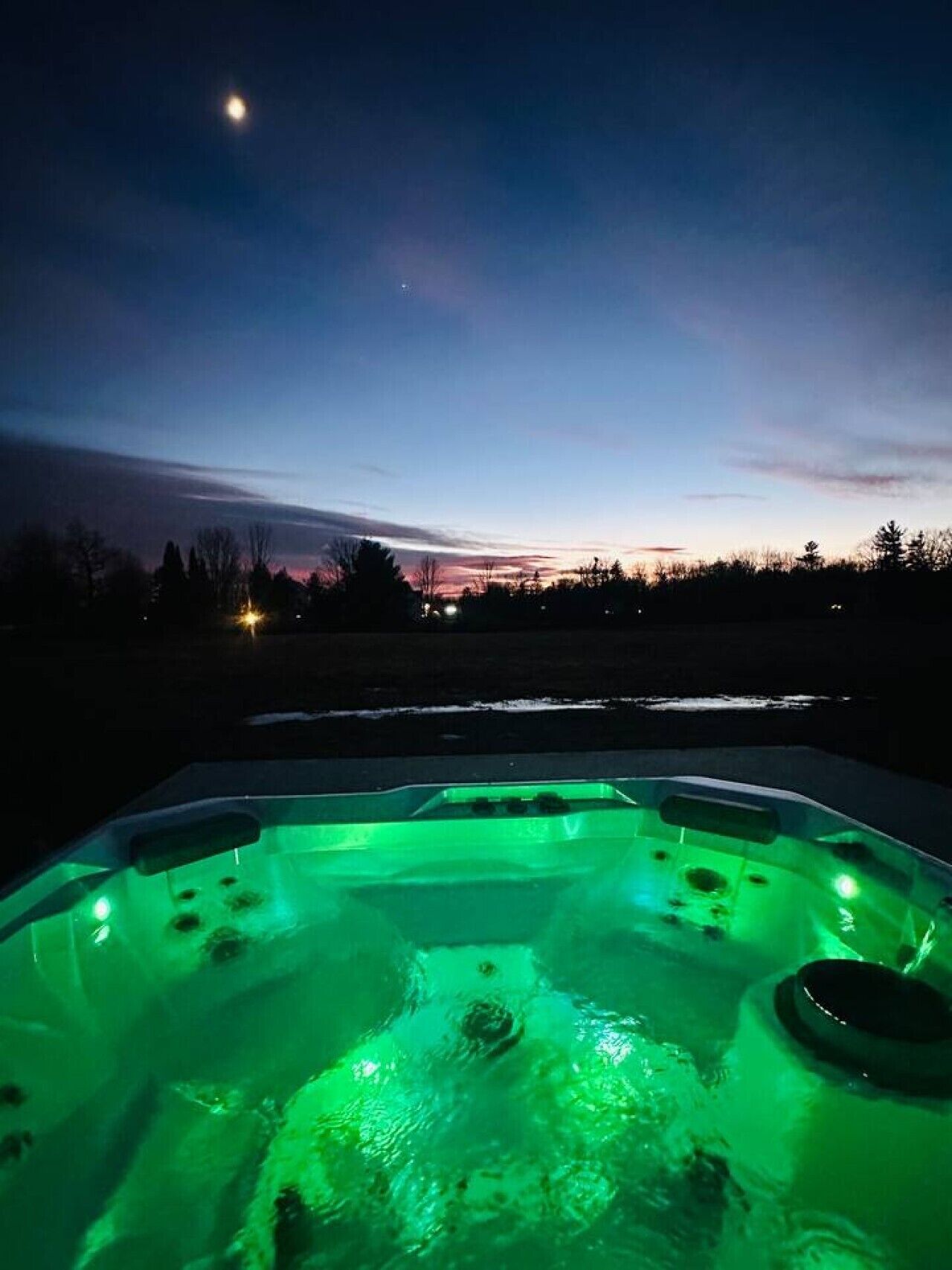 Bain à remous extérieur