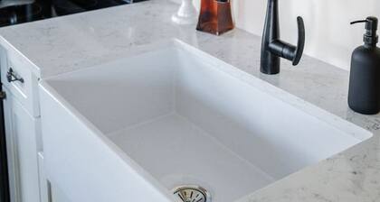 Amber Autumn Suite & Hot Tub