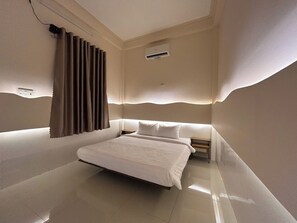 Phòng Suite Cao cấp, quang cảnh thành phố | Phòng cách âm, bàn ủi/dụng cụ ủi quần áo 