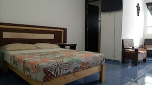 Unclassified image, 2 of 7, button - Hotel Yahveh Forever (Morelia)