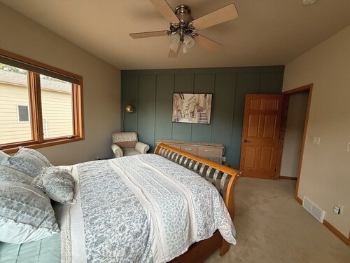 Private 15-Acre Retreat: Ruggedly Charming 3BR House